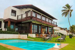 Qavi - Casa moderna beira-mar em #Jacumã, Jacumã